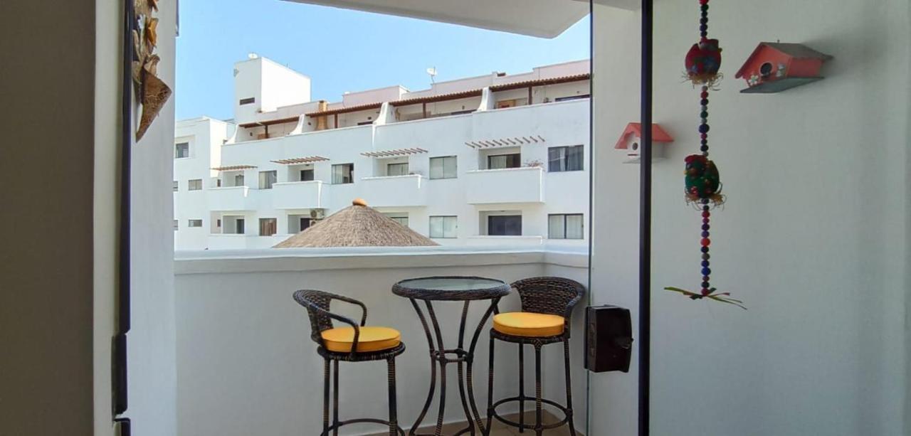 Apto Na Orla Da Praia Grande Com Piscina E Garagem Arraial do Cabo Zewnętrze zdjęcie